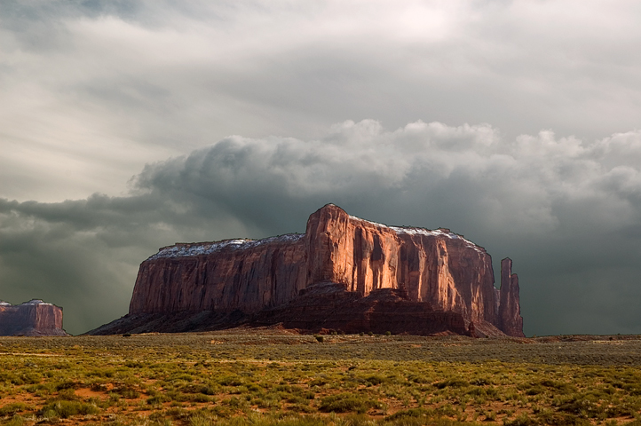 West Mitten Butte, Buttes, Monument Valley