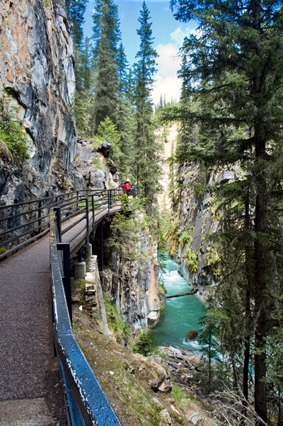 Bow Valley Parkway, Johnston Canyon, Banff National Park 01