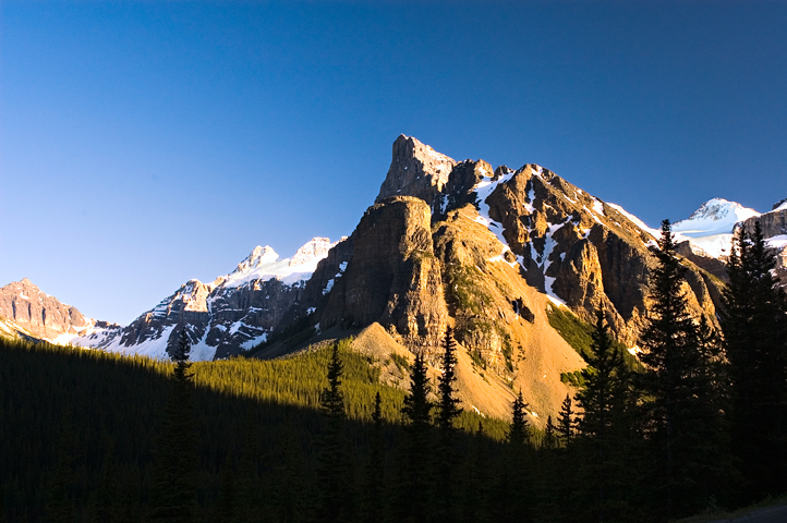 Moraine Lake, Banff National Park 01