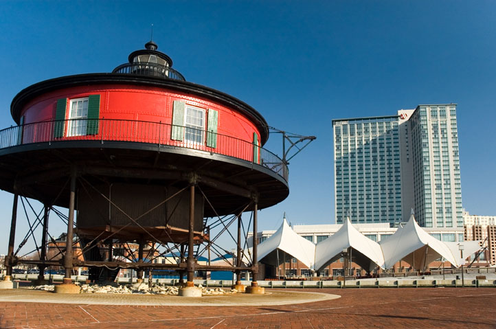 Seven Foot Knoll Lighthouse, Inner Harbor, Baltimore, MD 01  