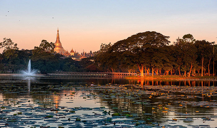 Kandawgyi Lake 01