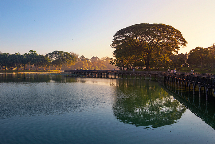 Kandawgyi Lake 04