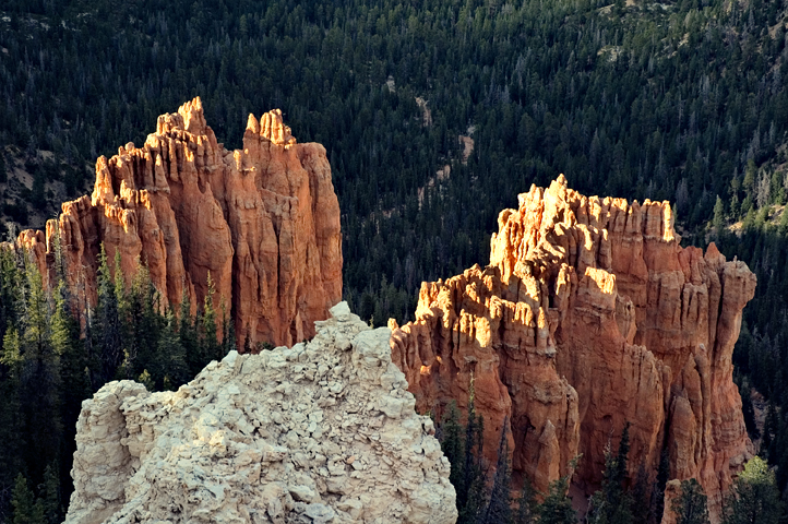 Rainbow Point, Eroding Fins and Hoodoos, Bryce Canyon National Park 01